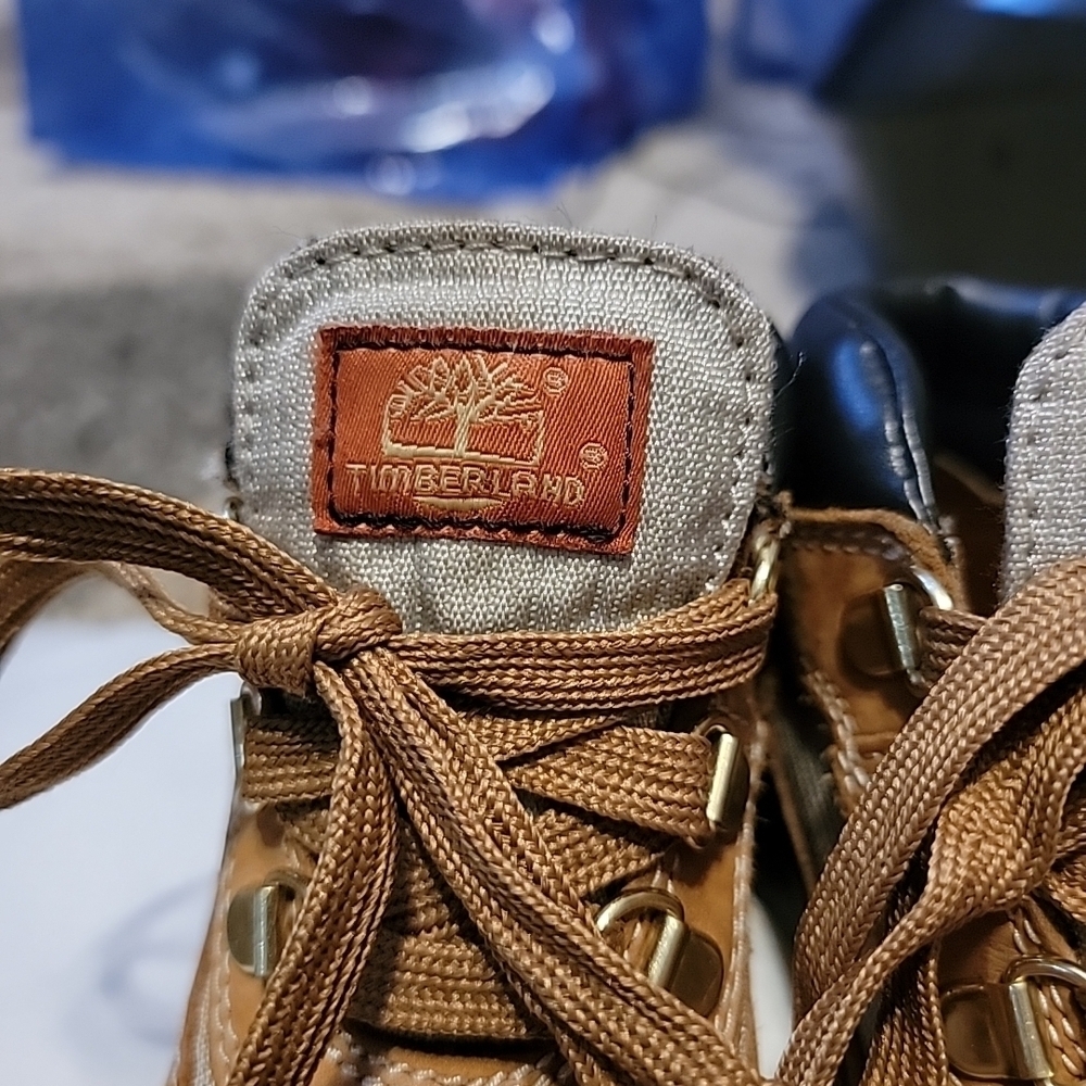 Timberland Kids Brown and Black Boots Size 9 - Picture 6 of 7